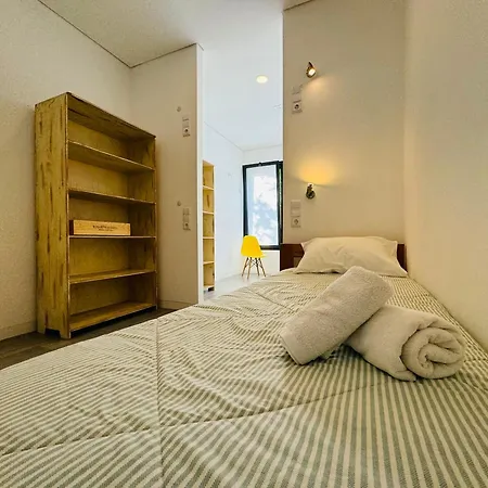 Pilares Do Caminho Ostello Marinhas (Braga)